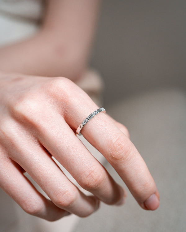 Deco Eternity Ring Whisper 