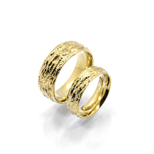 Alfr rustik wedding ring