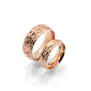 Alfr rustik wedding ring