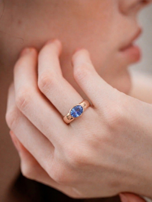 Essential Woman Saphire ring