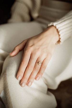 Pear drop Verlobungsring